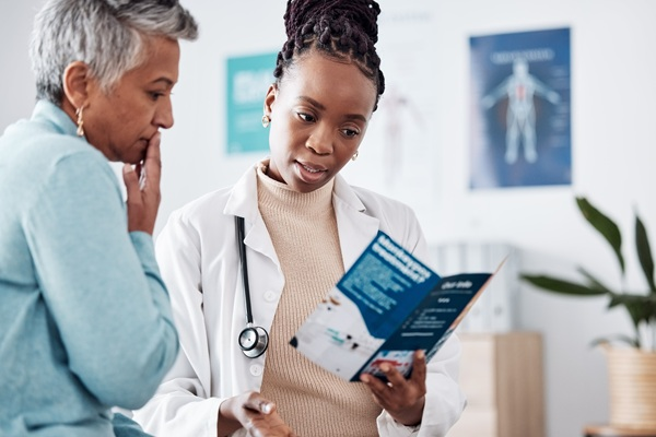 Orthopedic surgeon explaining a procedure